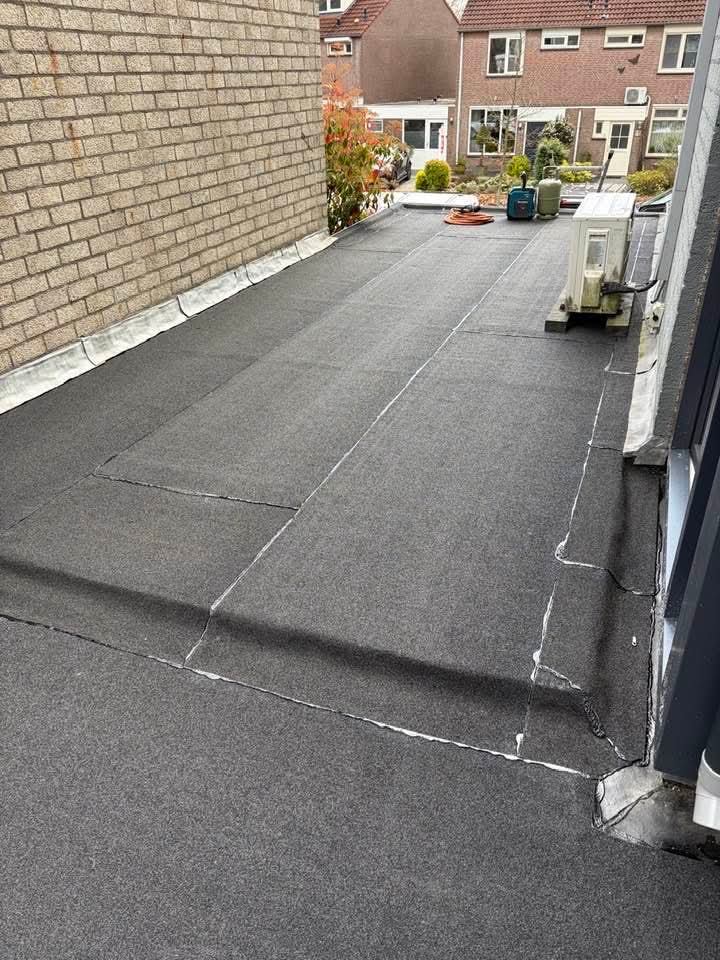 Bitumen Dakrenovatie Ravenstein dakdekker ravenstein