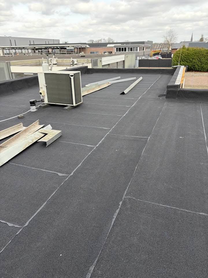 Plat Dak Renovatie Tilburg Dakdekker Tilburg
